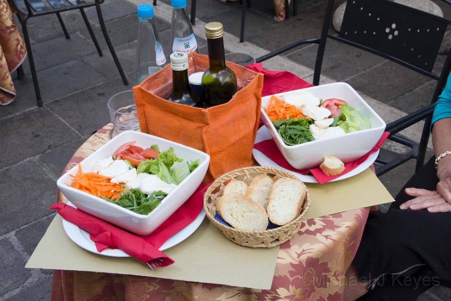 IMG_4652 copy.jpg - Lunch at Piazza Signorini